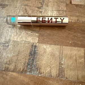 Fenty Beauty Lip Gloss / Lipstick - THE MVP